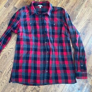 Women’s Duluth, free swinging plaid button-down